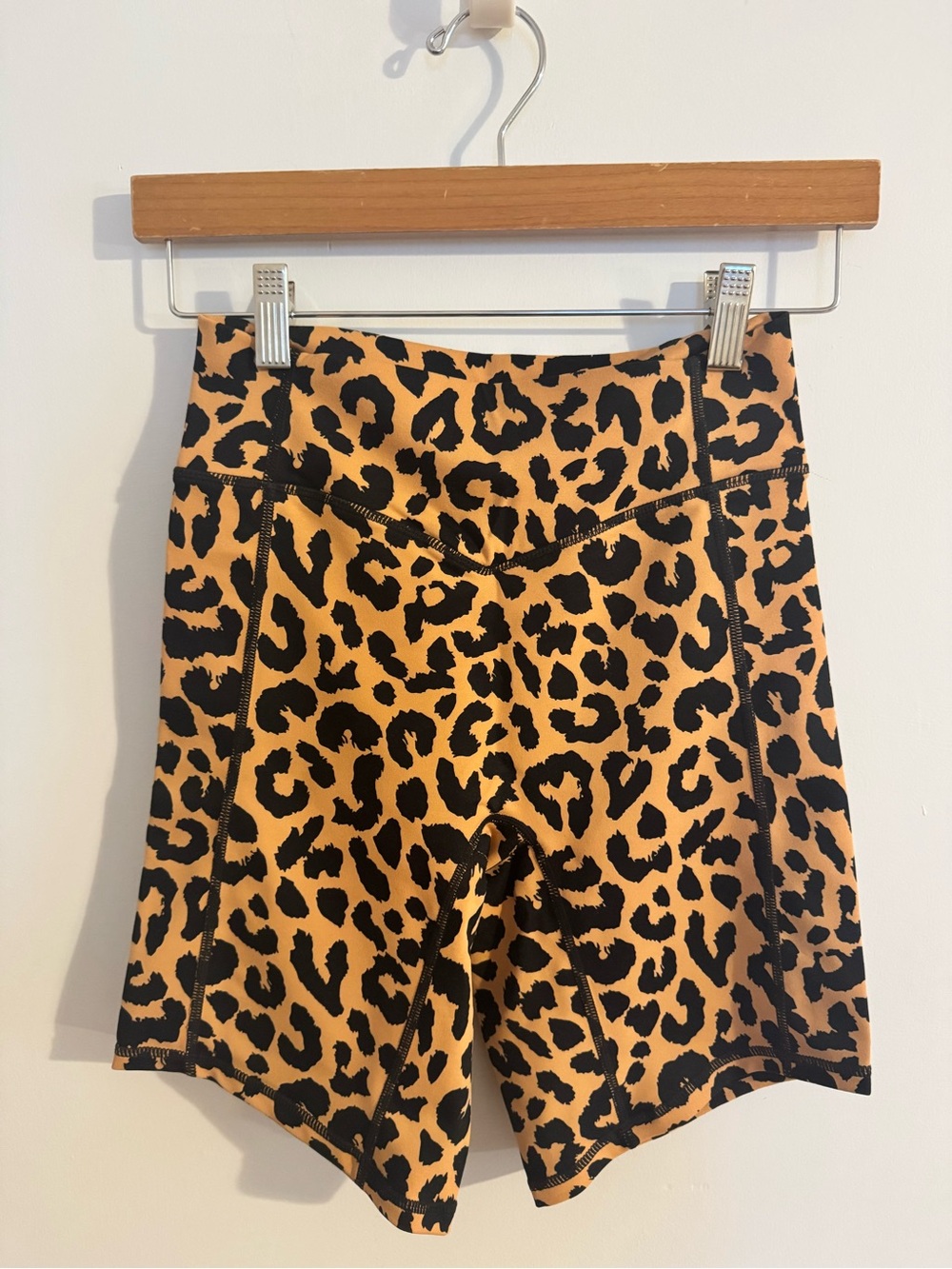 High-Waist Leopard Print Athletic Bike Shorts in Tan & Black